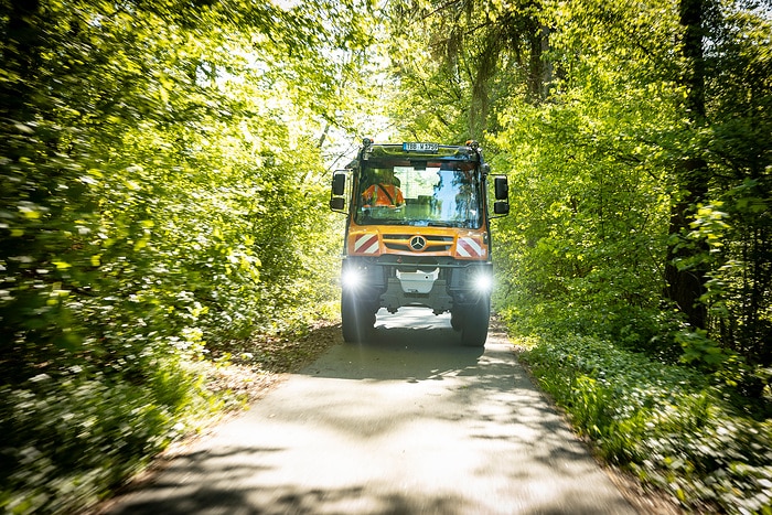 New UNI-TOUCH operating system in daily use: Another Unimog implement carrier joins the Wertheim vehicle fleet