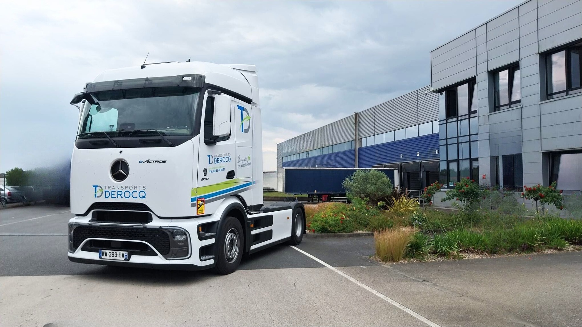 eActros 600 for TRANSPORTS DEROCQ from northern France Full charge for the future: the first eActros 600 on the road in Europe’s fleets