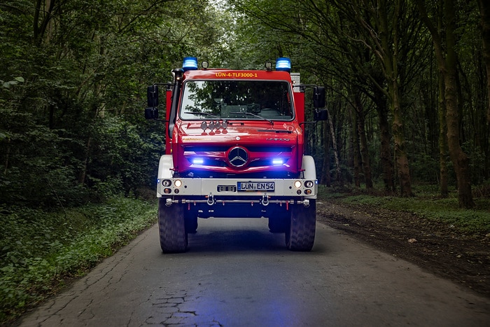 Master of elements: Lünen fire department equipped with Unimog for fires, floods and storms