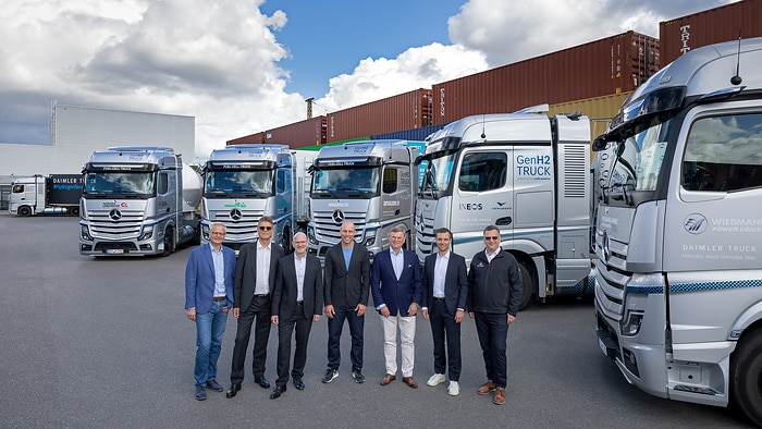 Five and a Half Times Around the World: Daimler Truck Fuel Cell Trucks Successfully Complete More Than 225,000 Kilometers in Real-World Customer Operations