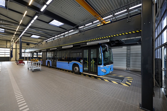 Daimler Truck eröffnet neuen Standort für Vertrieb und Service von Lkw und Bussen in Aschheim bei München