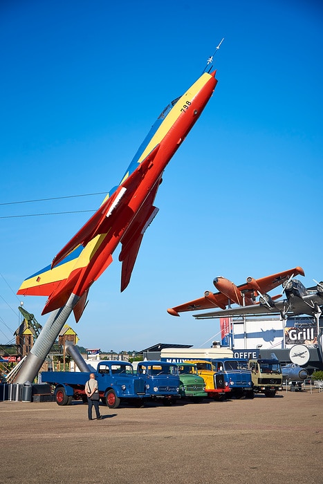 Technikmuseum Sinsheim lädt zum Aktionswochenende: Historische und aktuelle Nutzfahrzeuge von Mercedes-Benz Trucks hautnah erleben