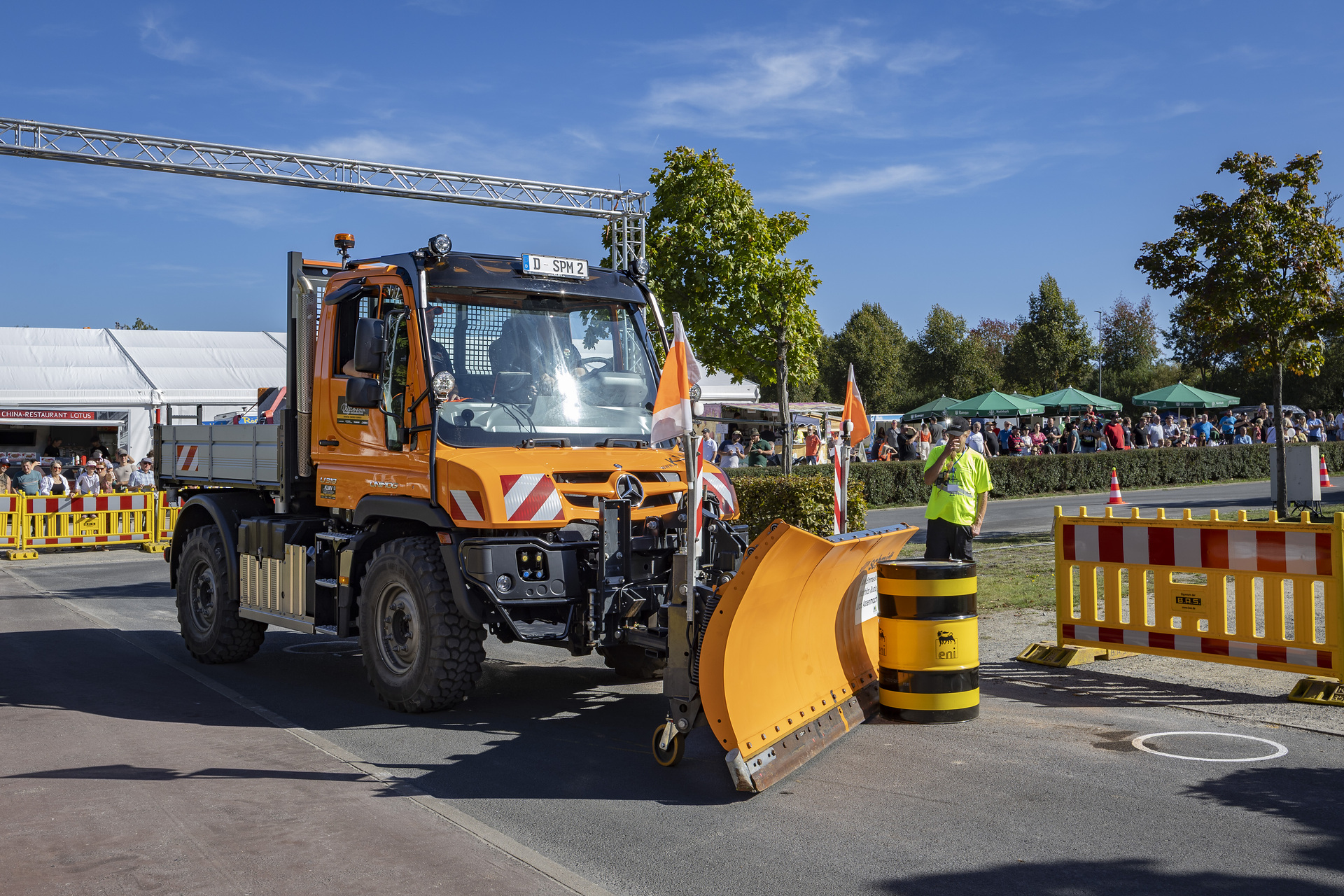 Unimog im Mittelpunkt der 4. Deutschen Schneepflugmeisterschaft