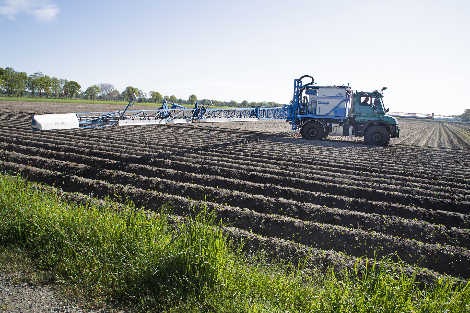 Der Unimog für die moderne Landwirtschaft:  drei Geräteträger auf der Weltleitmesse Agritechnica