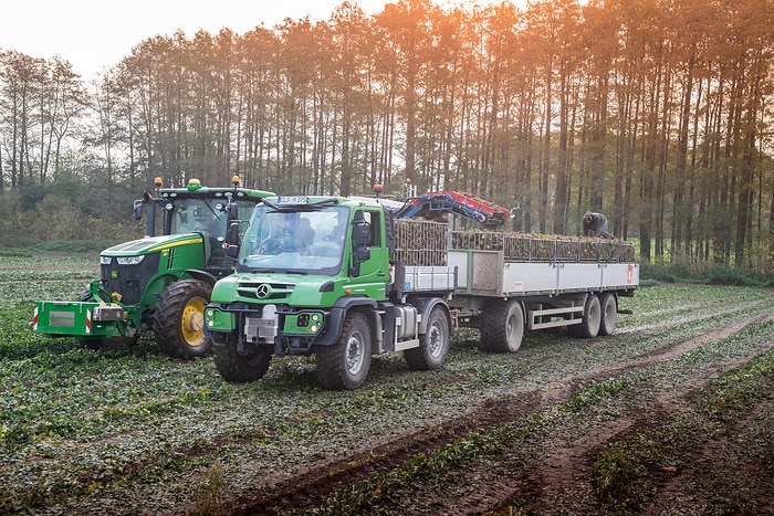Der Unimog für die moderne Landwirtschaft:  drei Geräteträger auf der Weltleitmesse Agritechnica