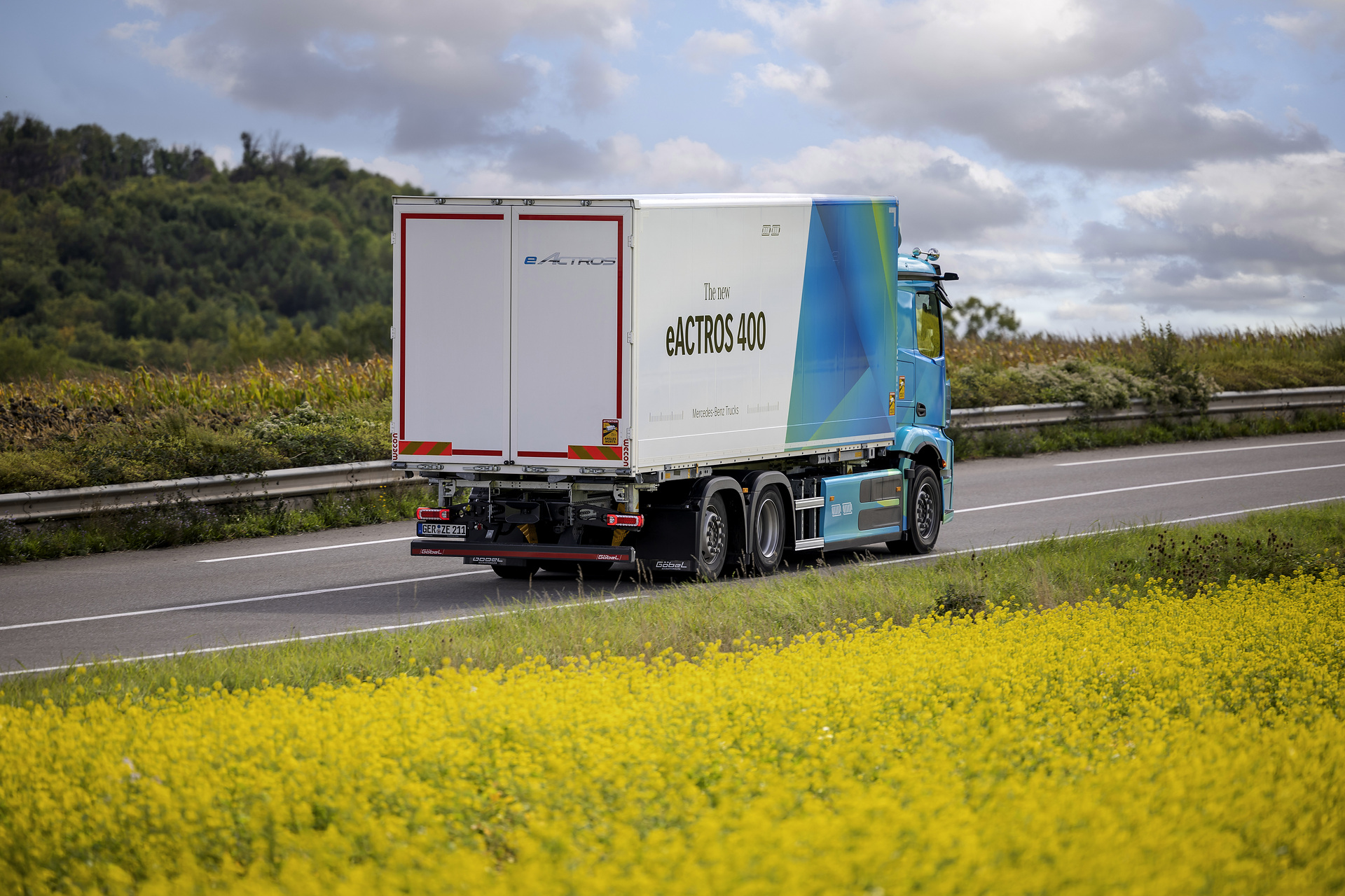 Mercedes-Benz eActros 400