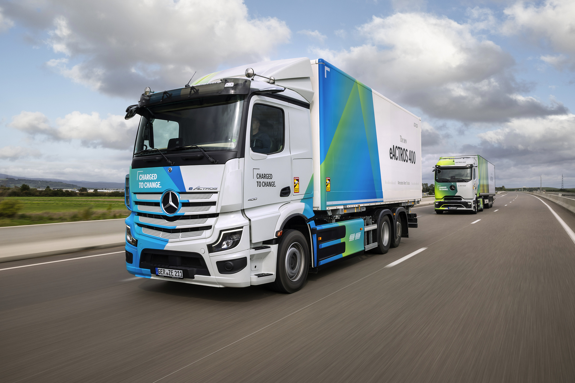 Gruppenbilder: Mercedes-Benz eActros 400 / eActros 600 / Actros L