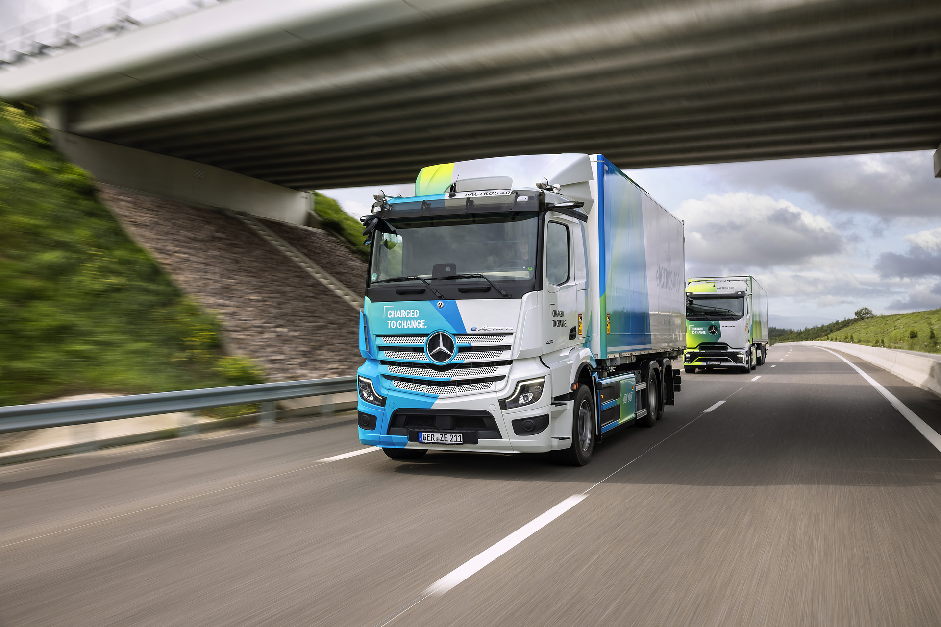 Gruppenbilder: Mercedes-Benz eActros 400 / eActros 600 / Actros L