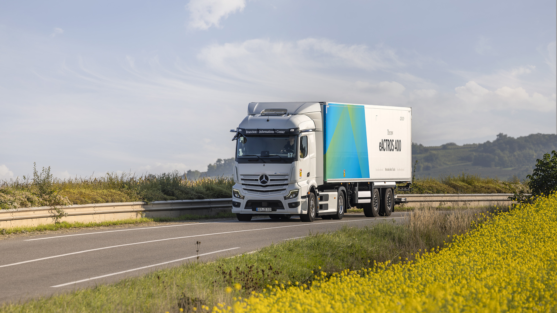 Mercedes-Benz eActros 400