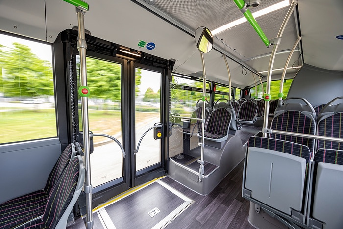 Mercedes-Benz eCitaro mit NMCC4-Batterie