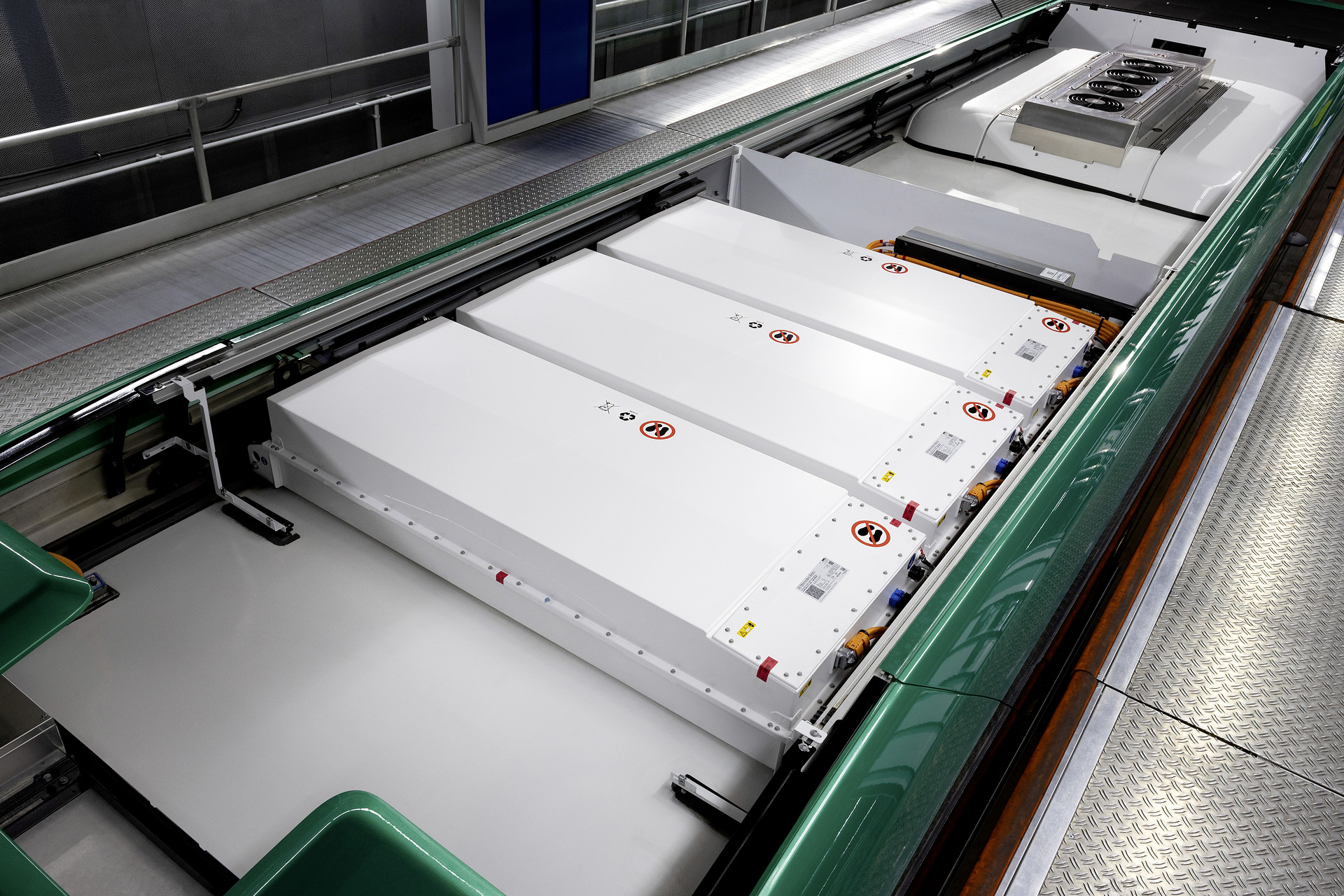 Mercedes-Benz eCitaro with NMCC4 battery