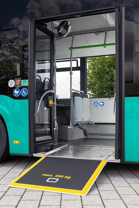 Mercedes-Benz eCitaro with NMCC4 battery