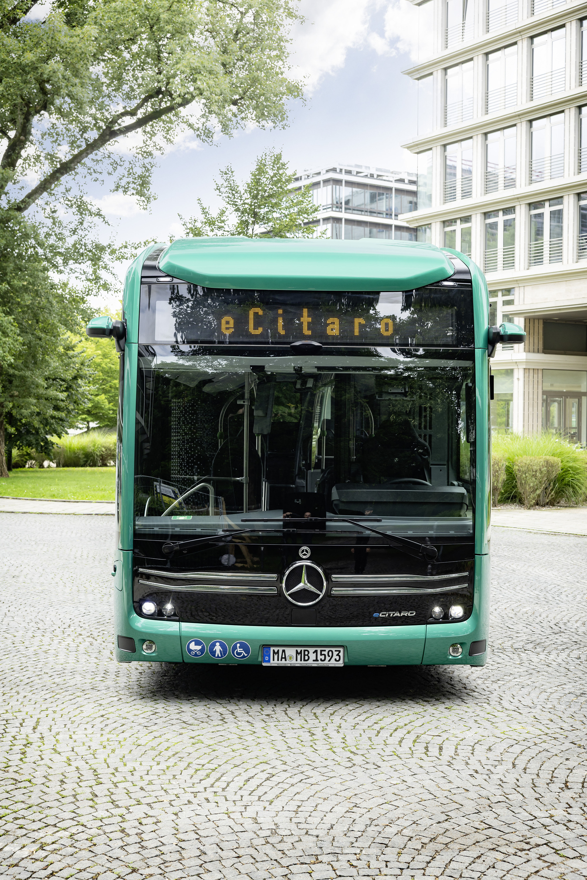 Mercedes-Benz eCitaro with NMCC4 battery