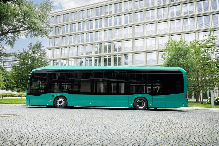 Mercedes-Benz eCitaro with NMCC4 battery