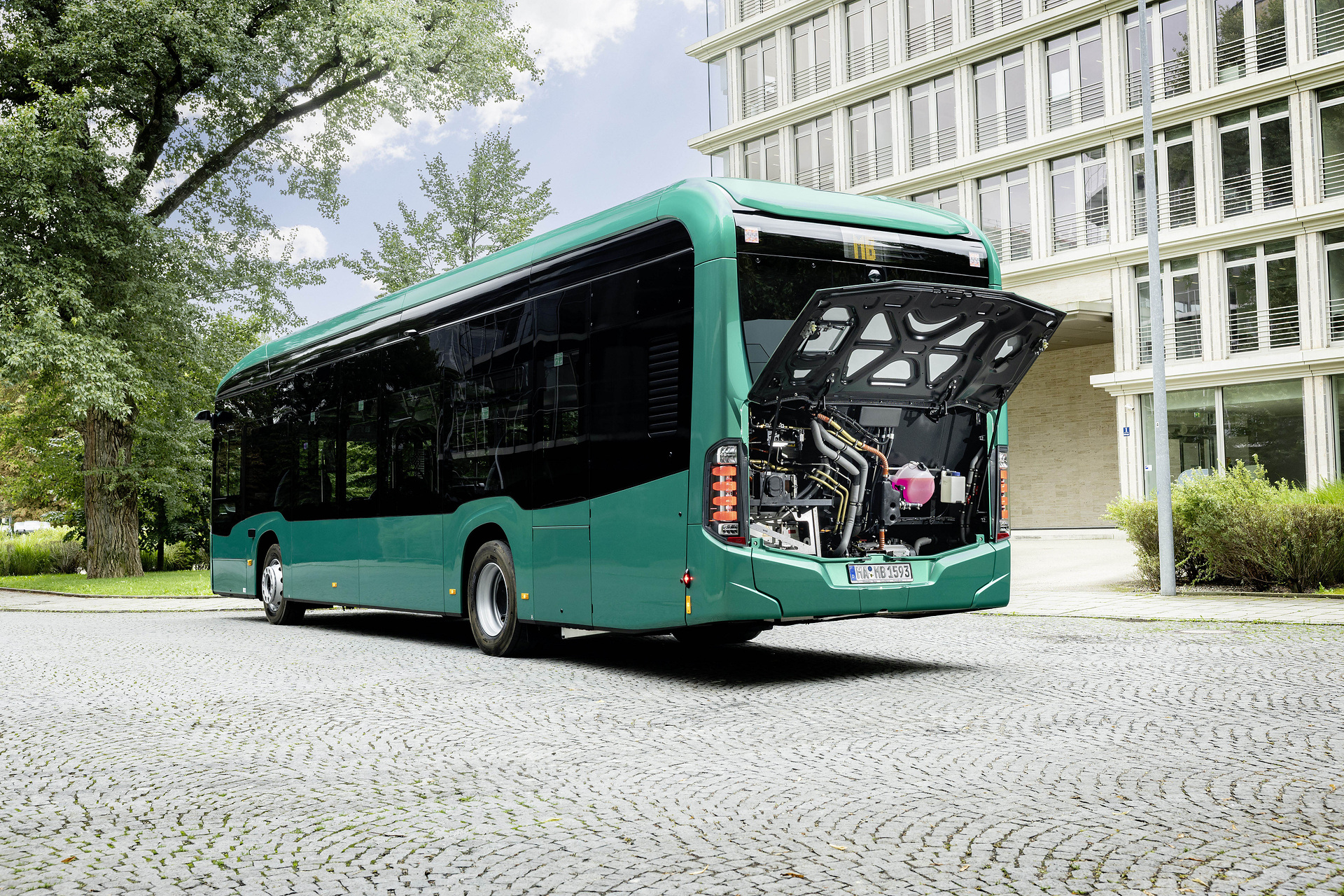 Mercedes-Benz eCitaro with NMCC4 battery