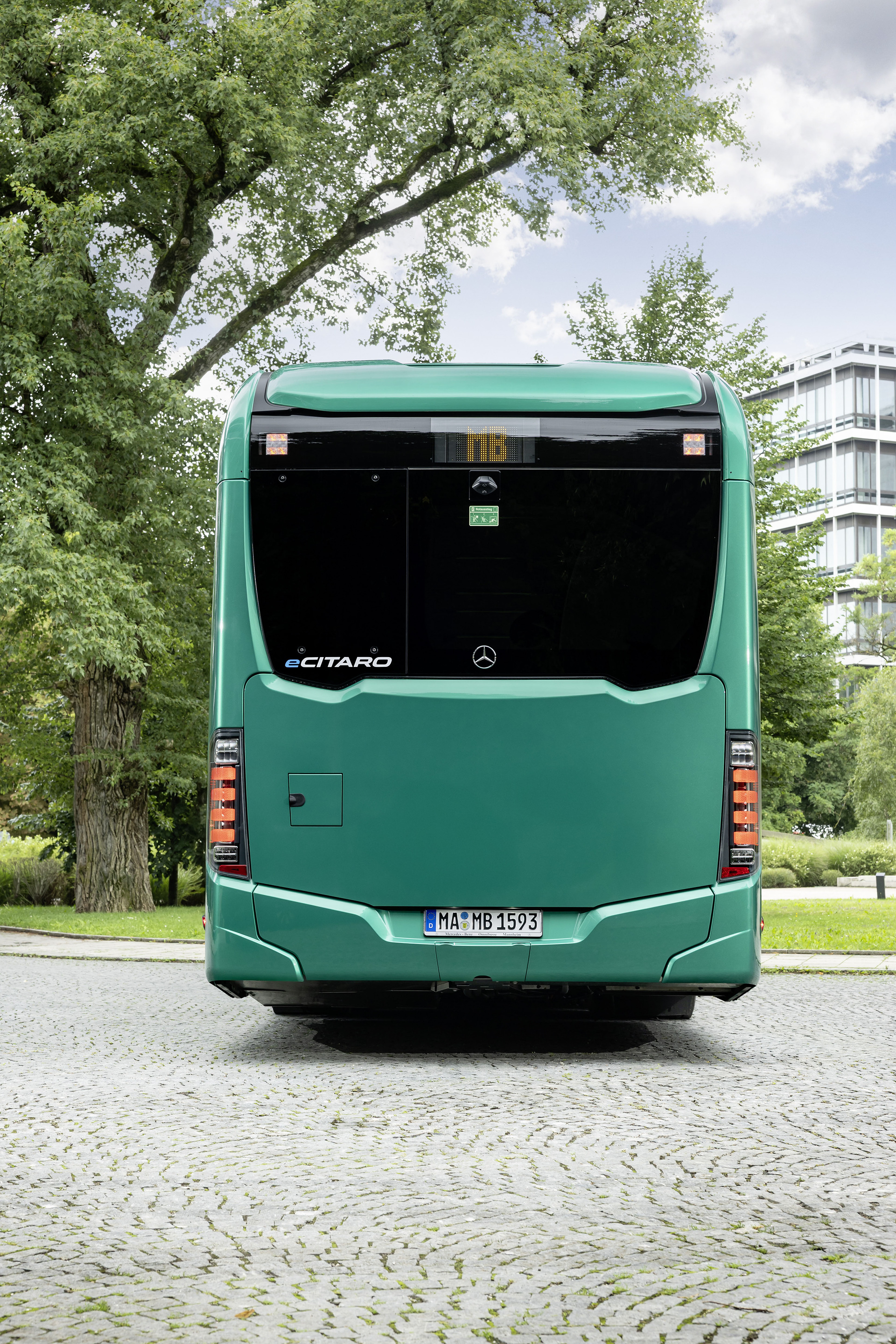Mercedes-Benz eCitaro with NMCC4 battery