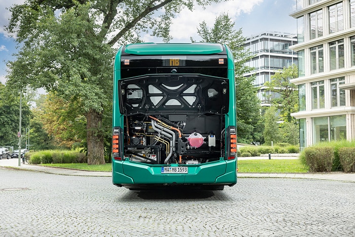 Mercedes-Benz eCitaro with NMCC4 battery
