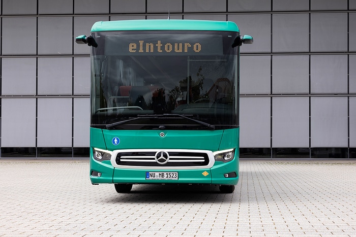 Mercedes-Benz eIntouro M