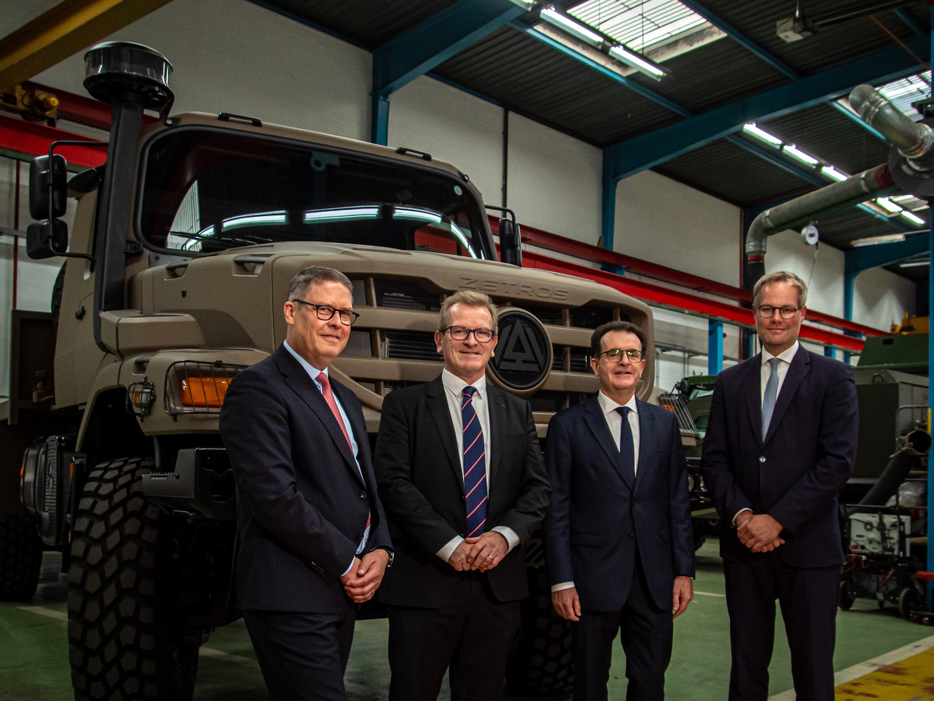 Partnerschaft von Arquus und Daimler Truck: „Zetros by Arquus“ feiert Premiere in Paris