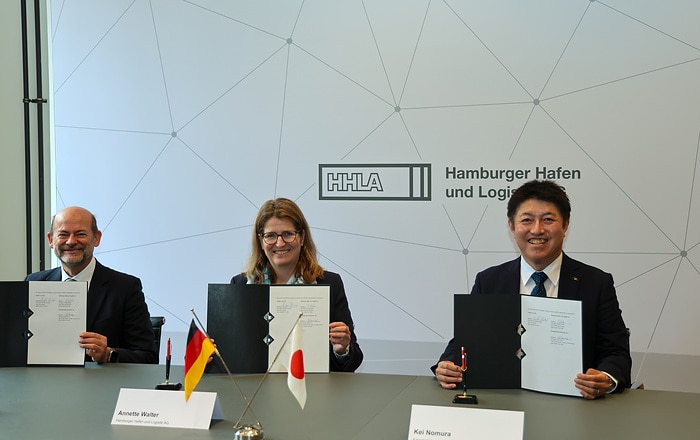Daimler Truck, HHLA and Kawasaki Heavy Industries Launch Strategic Partnership to Establish Liquid Hydrogen Supply Chain for Europe