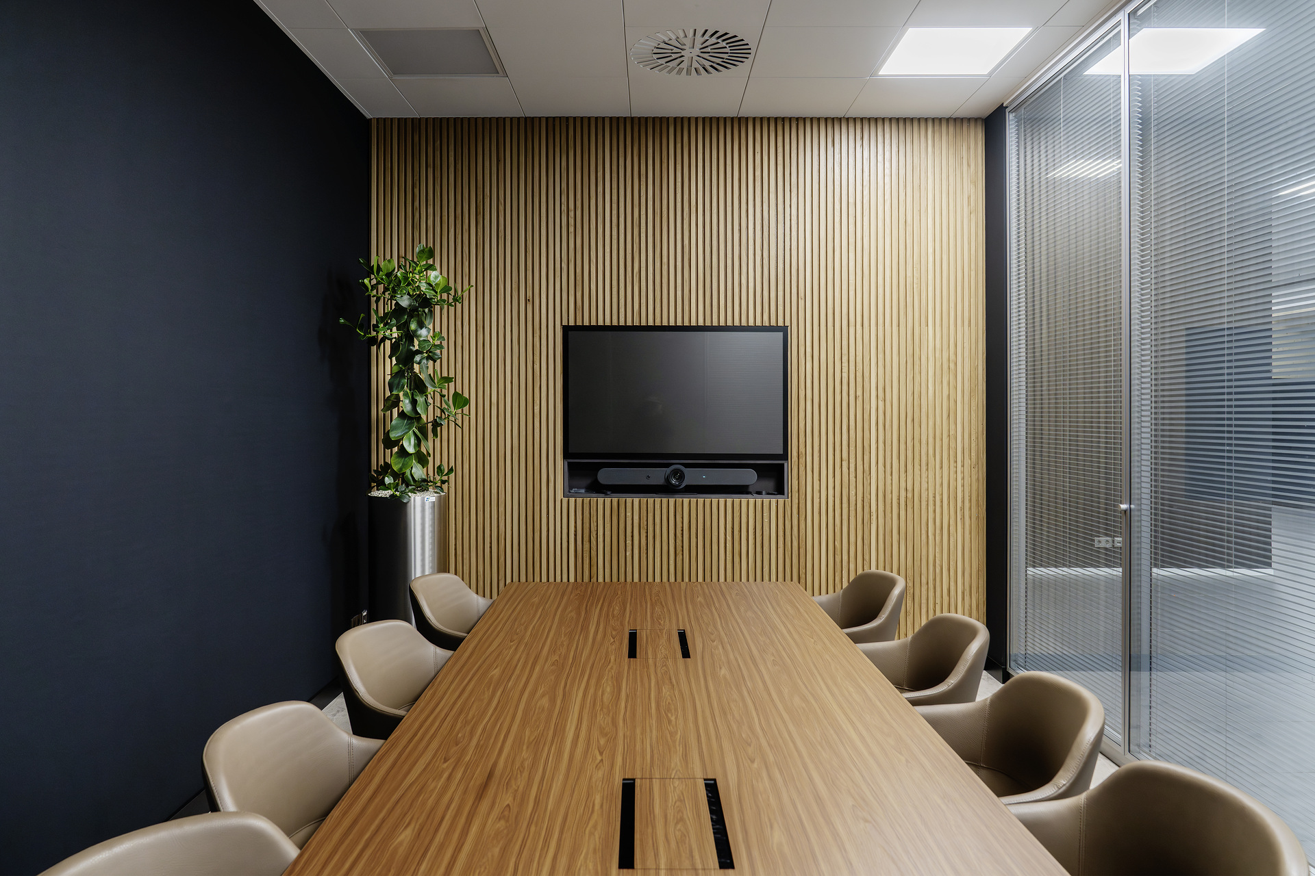 Mercedes-Benz Trucks eröffnet neues Customer Experience Center – Fokus auf Kundenorientierung und Markenwerte