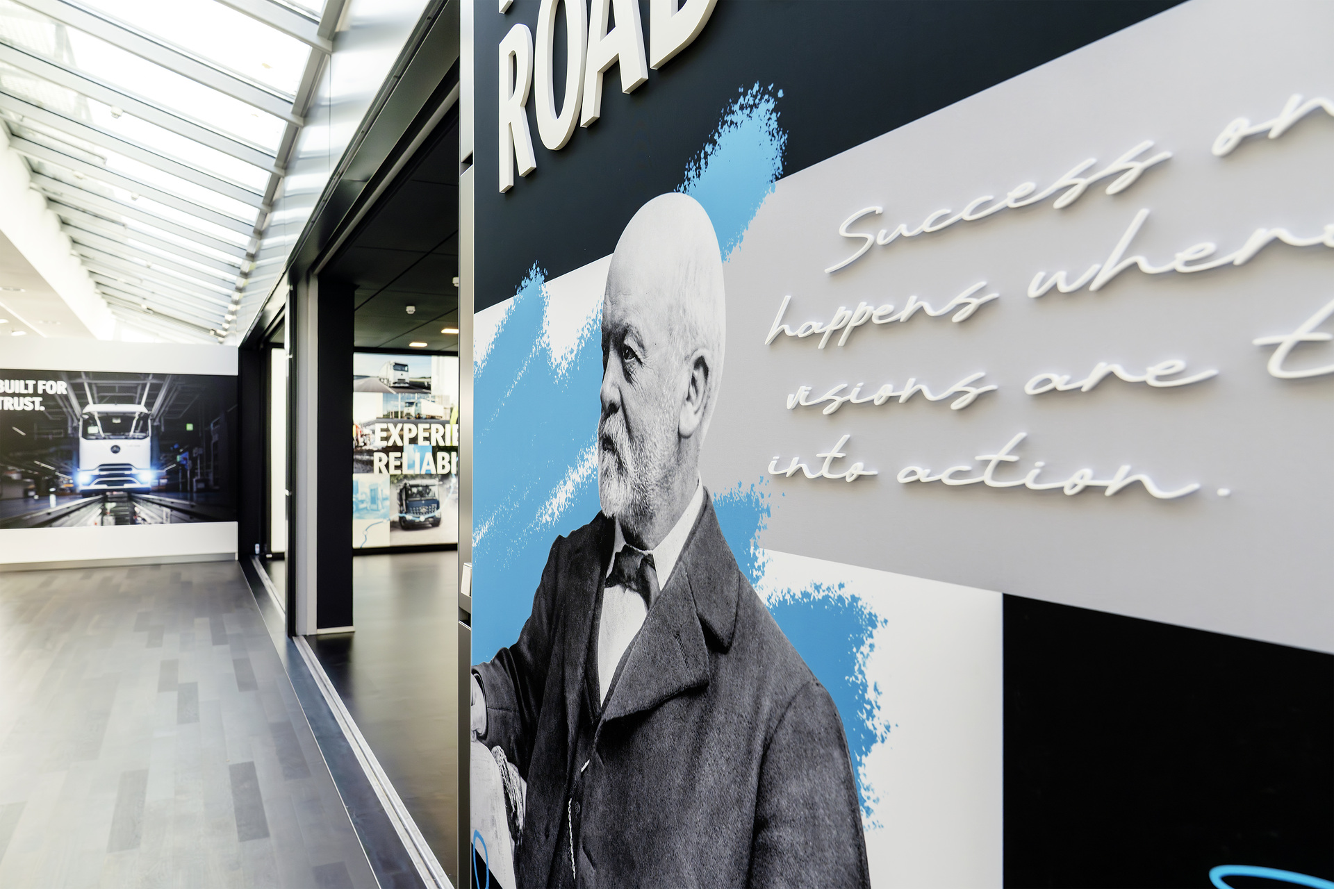 Mercedes-Benz Trucks eröffnet neues Customer Experience Center – Fokus auf Kundenorientierung und Markenwerte