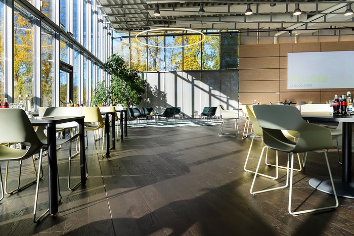 Mercedes-Benz Trucks eröffnet neues Customer Experience Center – Fokus auf Kundenorientierung und Markenwerte