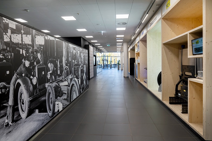 Mercedes-Benz Trucks eröffnet neues Customer Experience Center – Fokus auf Kundenorientierung und Markenwerte