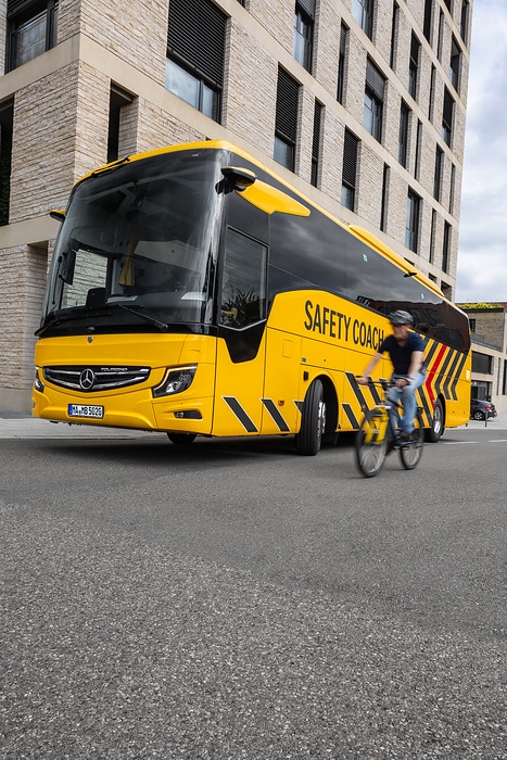 Sicherheit in neuer Dimension: Mercedes-Benz Tourismo Safety Coach 2024