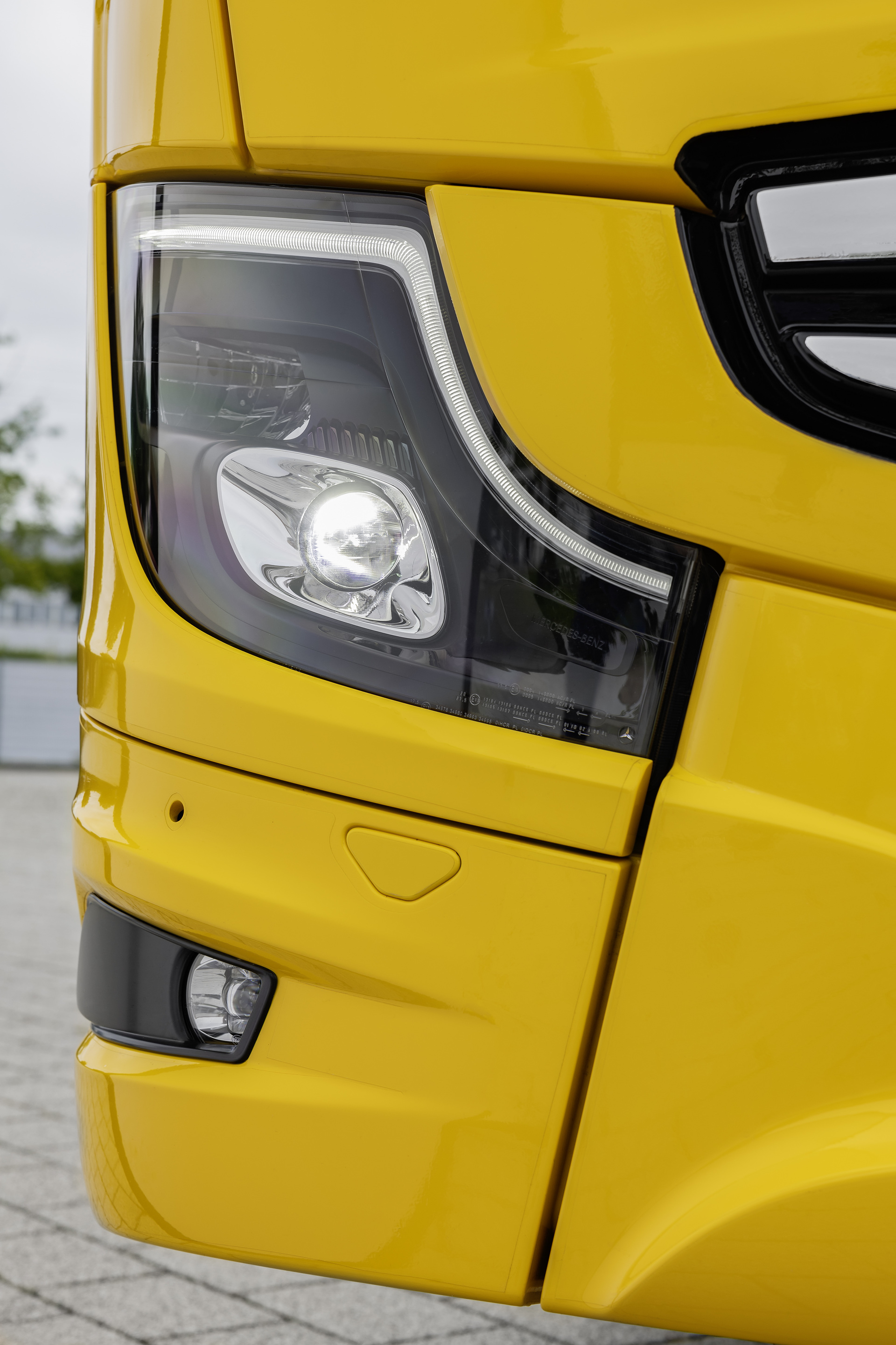 Sicherheit in neuer Dimension: Mercedes-Benz Tourismo Safety Coach 2024