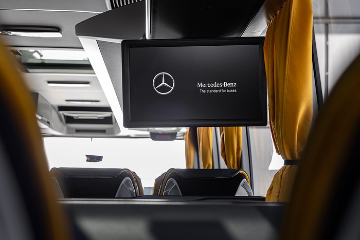 Sicherheit in neuer Dimension: Mercedes-Benz Tourismo Safety Coach 2024