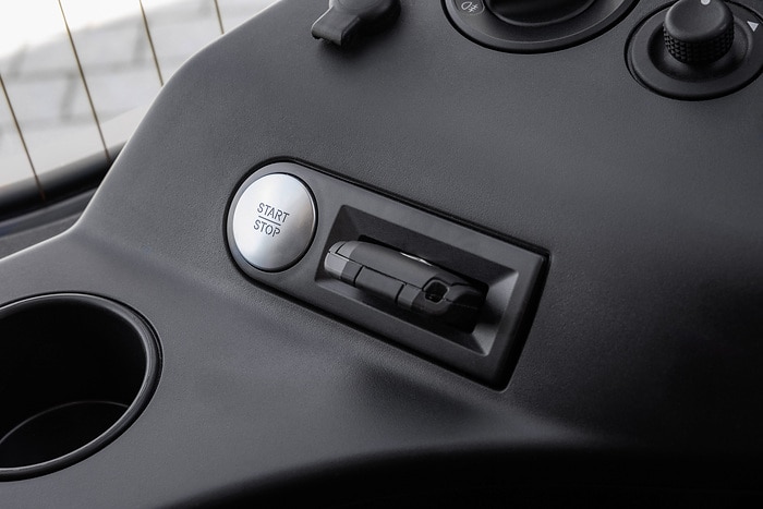 Sicherheit in neuer Dimension: Mercedes-Benz Tourismo Safety Coach 2024