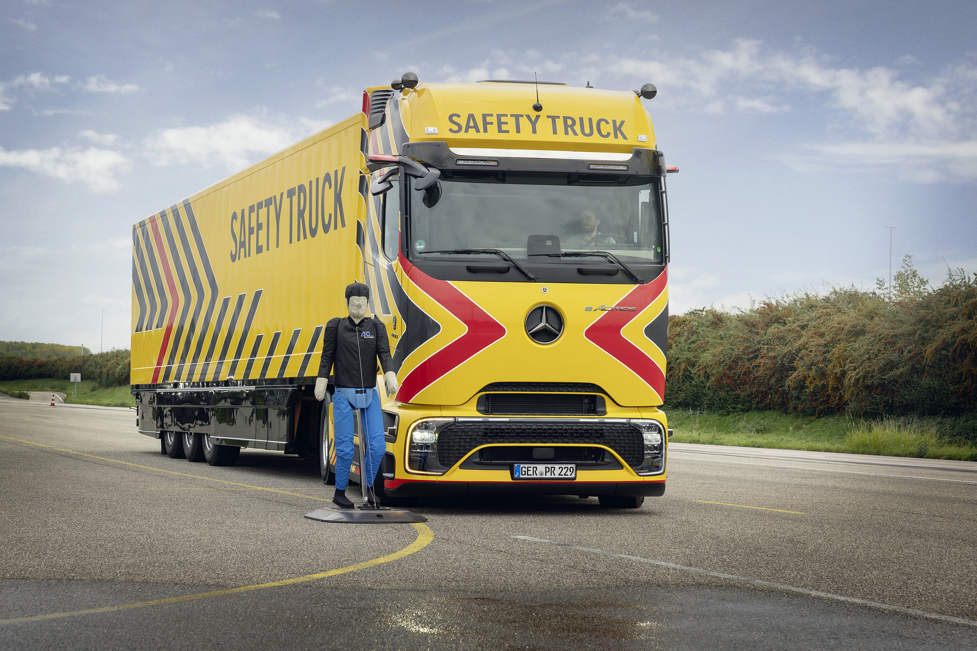 Mercedes-Benz Safety Truck