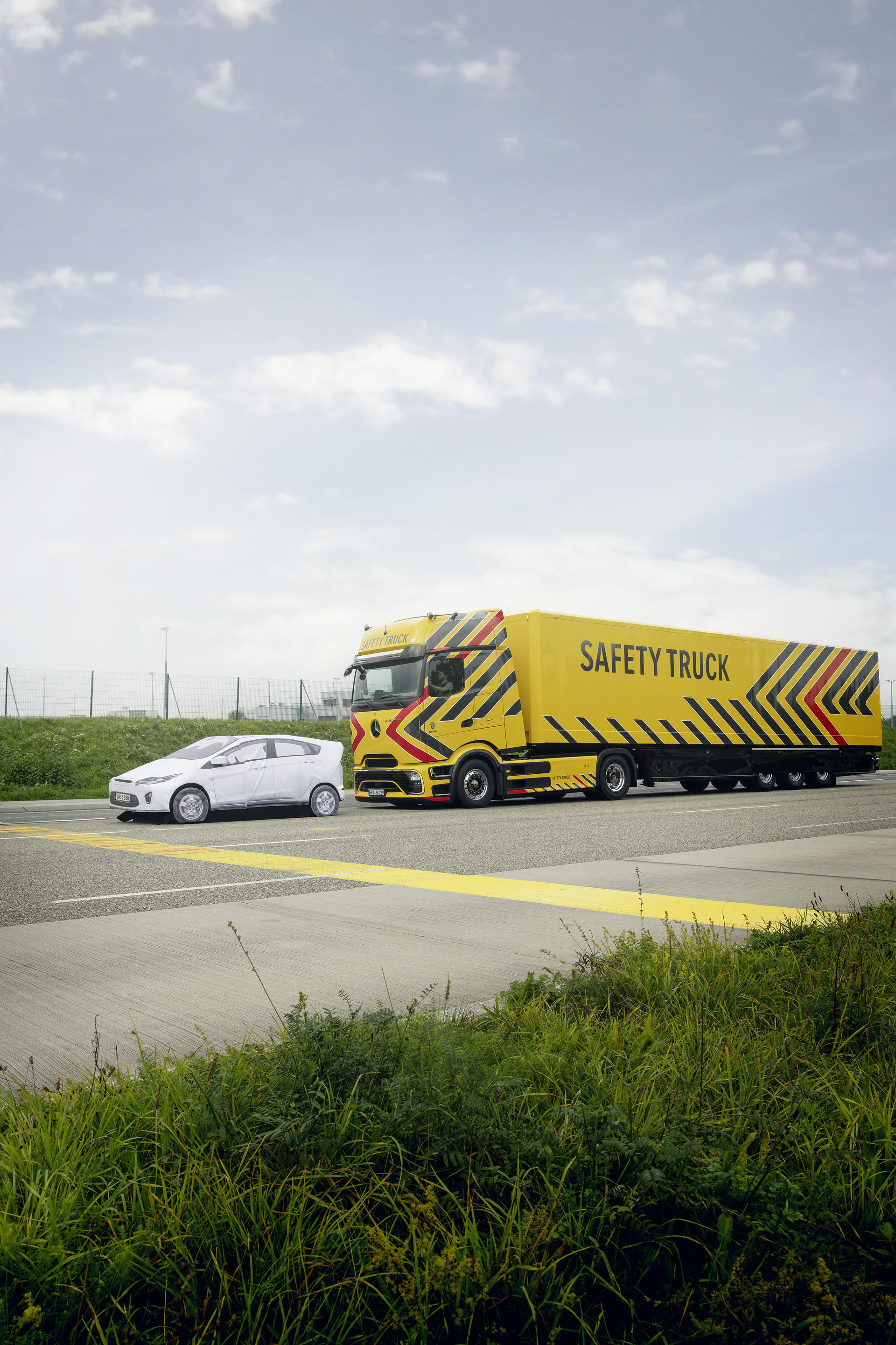 Mercedes-Benz Safety Truck