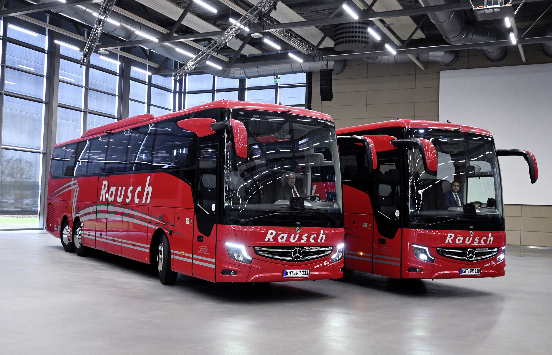 Rausch-Reisen picks up two new Mercedes-Benz Tourismo M from Daimler Buses in Neu-Ulm