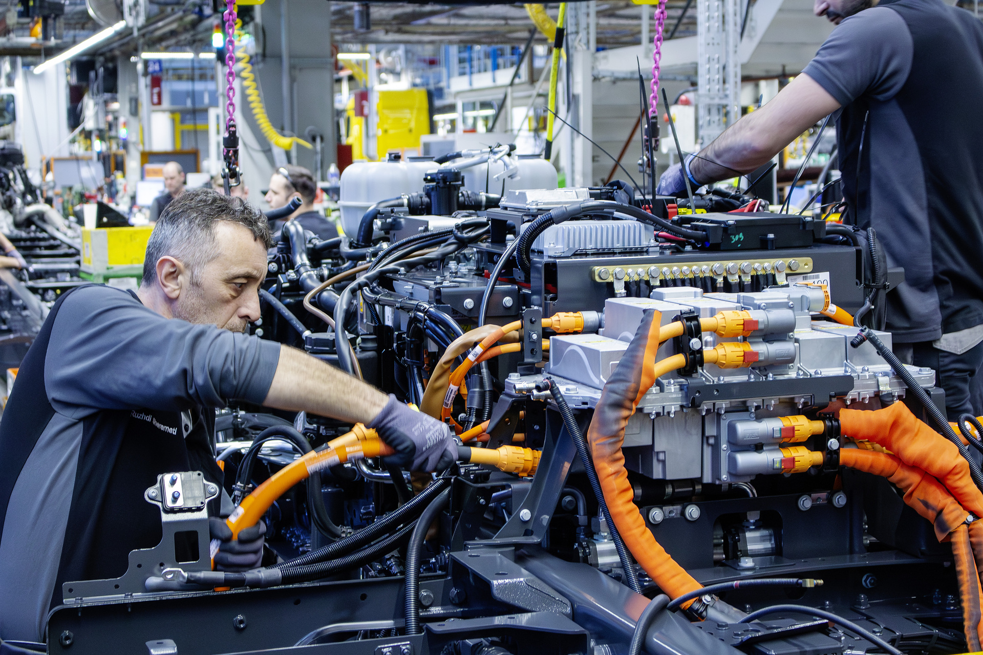 Elektro-Portfolio wächst: Mercedes-Benz Trucks startet Produktion neuer eActros 400-Generation im Werk Wörth