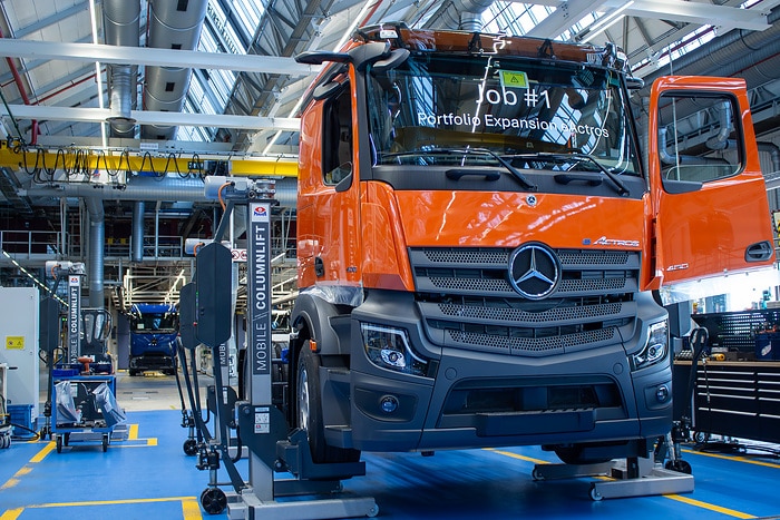 Elektro-Portfolio wächst: Mercedes-Benz Trucks startet Produktion neuer eActros 400-Generation im Werk Wörth
