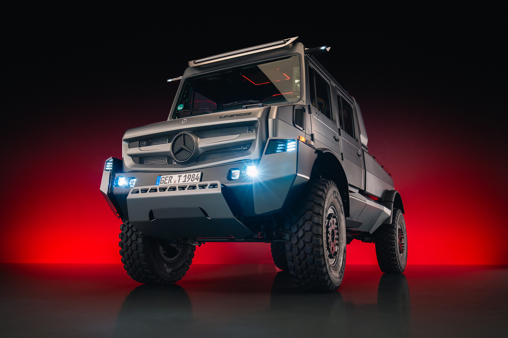 Mercedes-Benz Special Trucks unveils the most luxurious Unimog ever