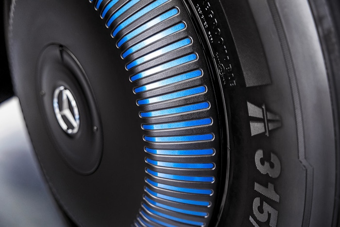 Daimler Truck presents Mercedes-Benz NextGenH2 Truck with small-series production planned from end of 2026