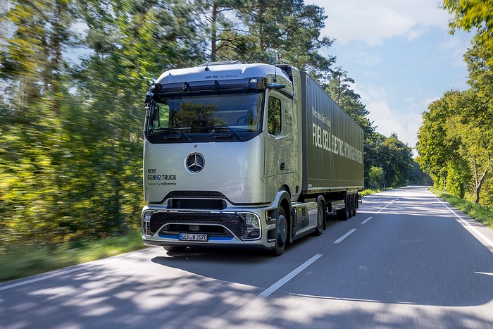 Daimler Truck presents Mercedes-Benz NextGenH2 Truck with small-series production planned from end of 2026