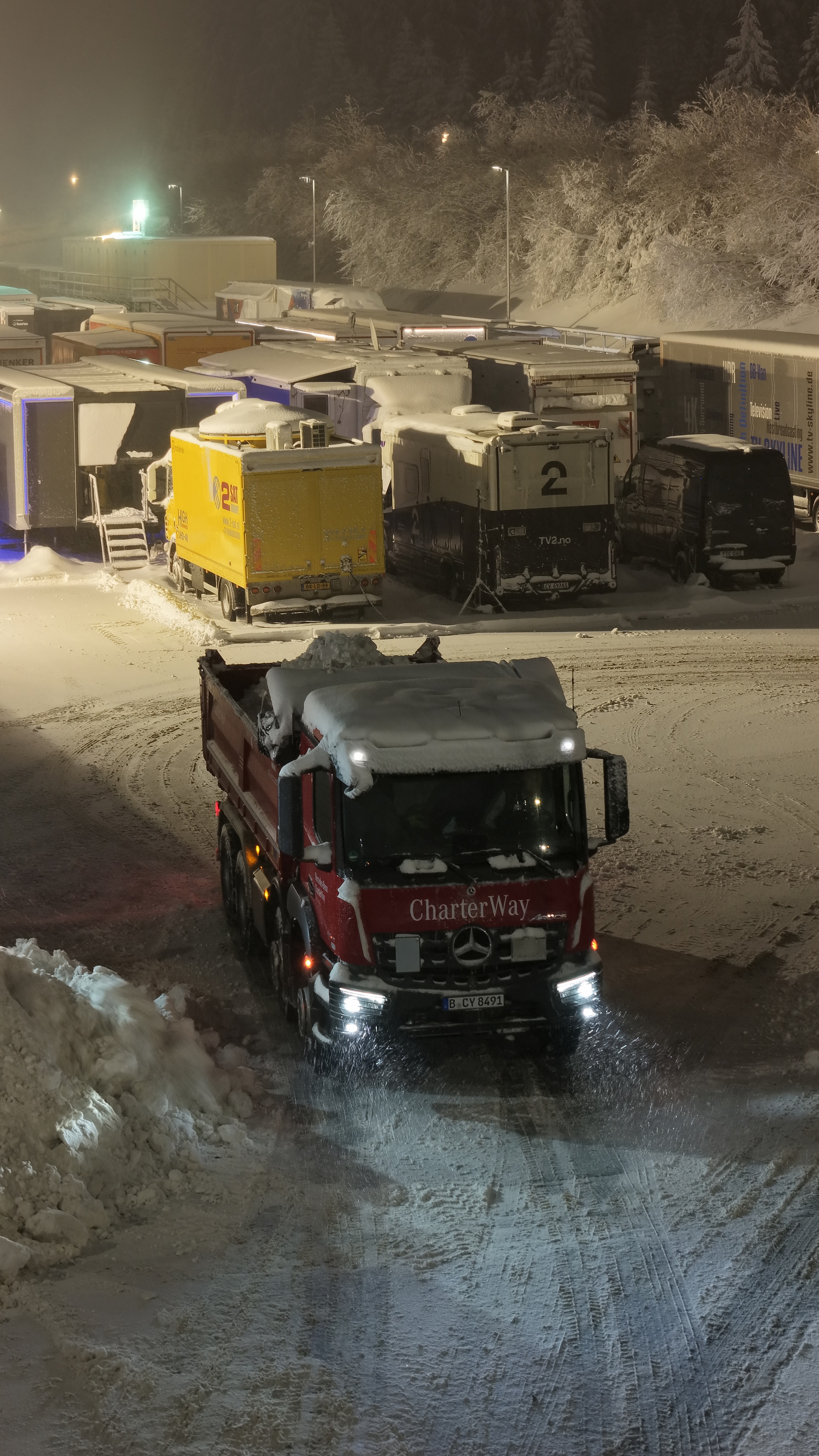Mercedes-Benz Arocs im Schneedienst beim Biathlon-Weltcup 2026 in Oberhof