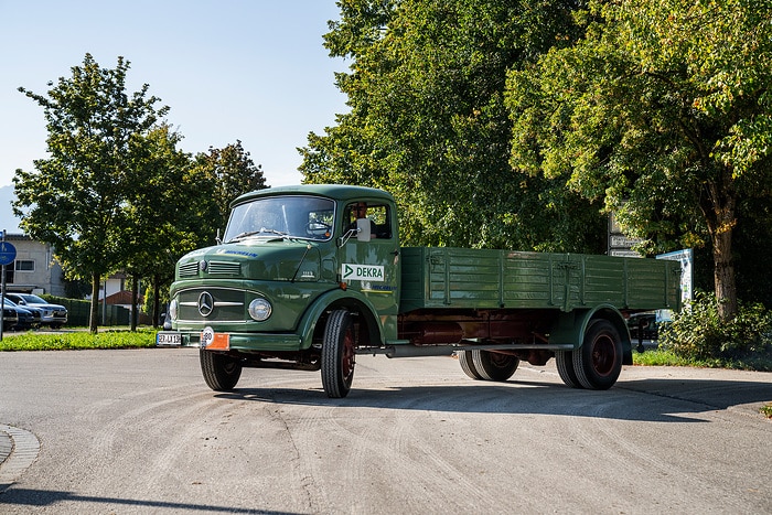 Retro Classics 2026: Mercedes-Benz Trucks Classic Launches Anniversary Year “130 Years Trucks” with the World’s First Truck
