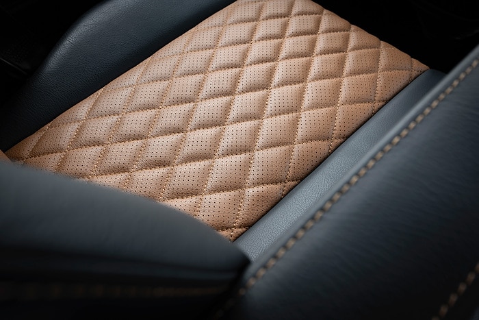 Mercedes-Benz Special Trucks unveils the most luxurious Unimog ever