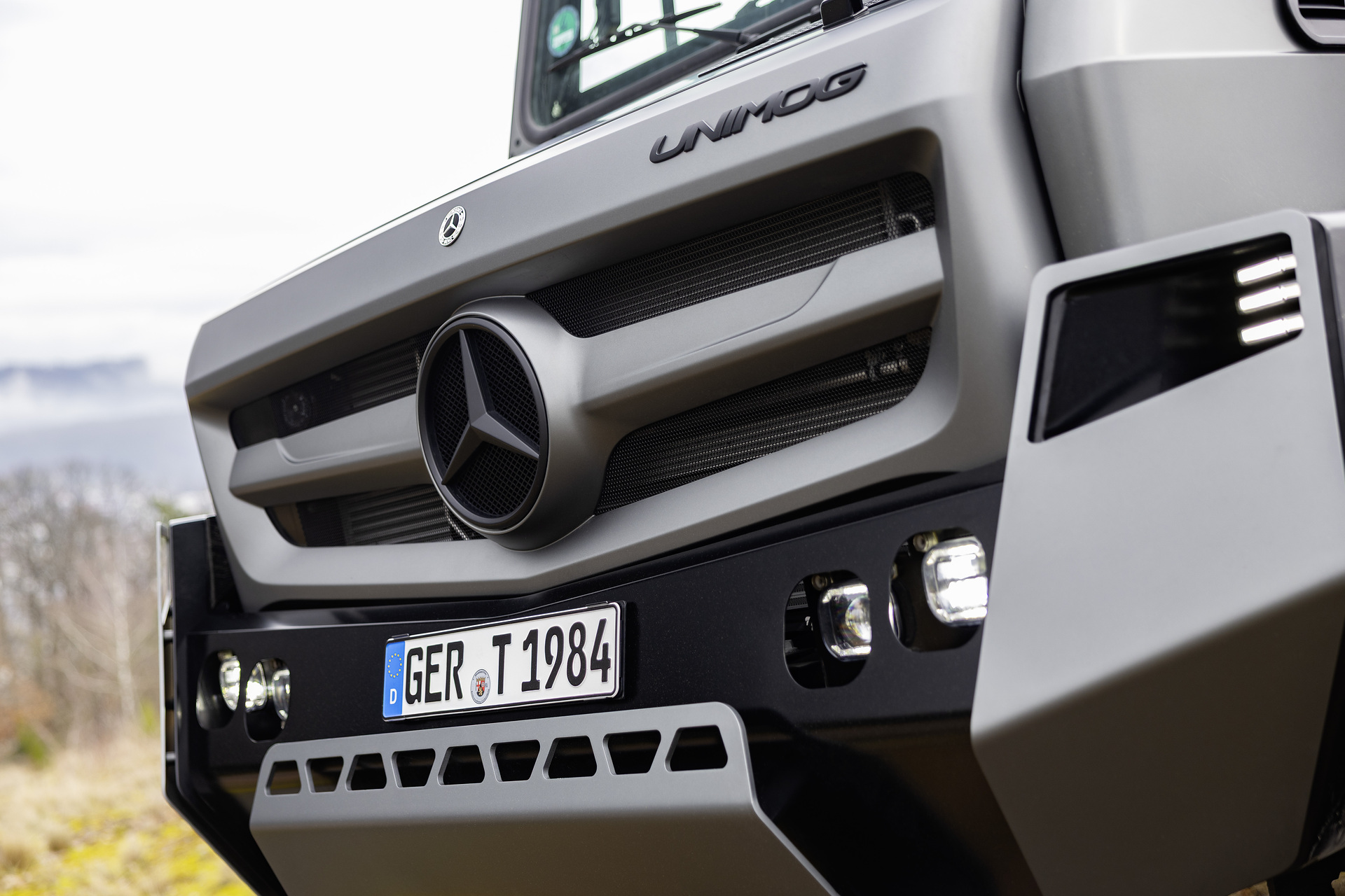 Mercedes-Benz Special Trucks unveils the most luxurious Unimog ever
