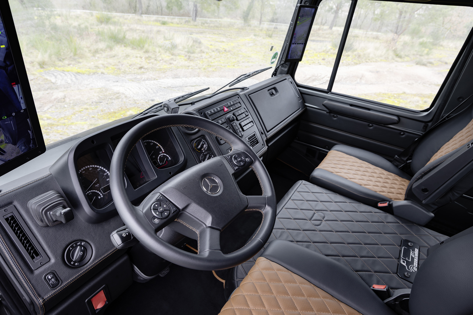 Mercedes-Benz Special Trucks unveils the most luxurious Unimog ever