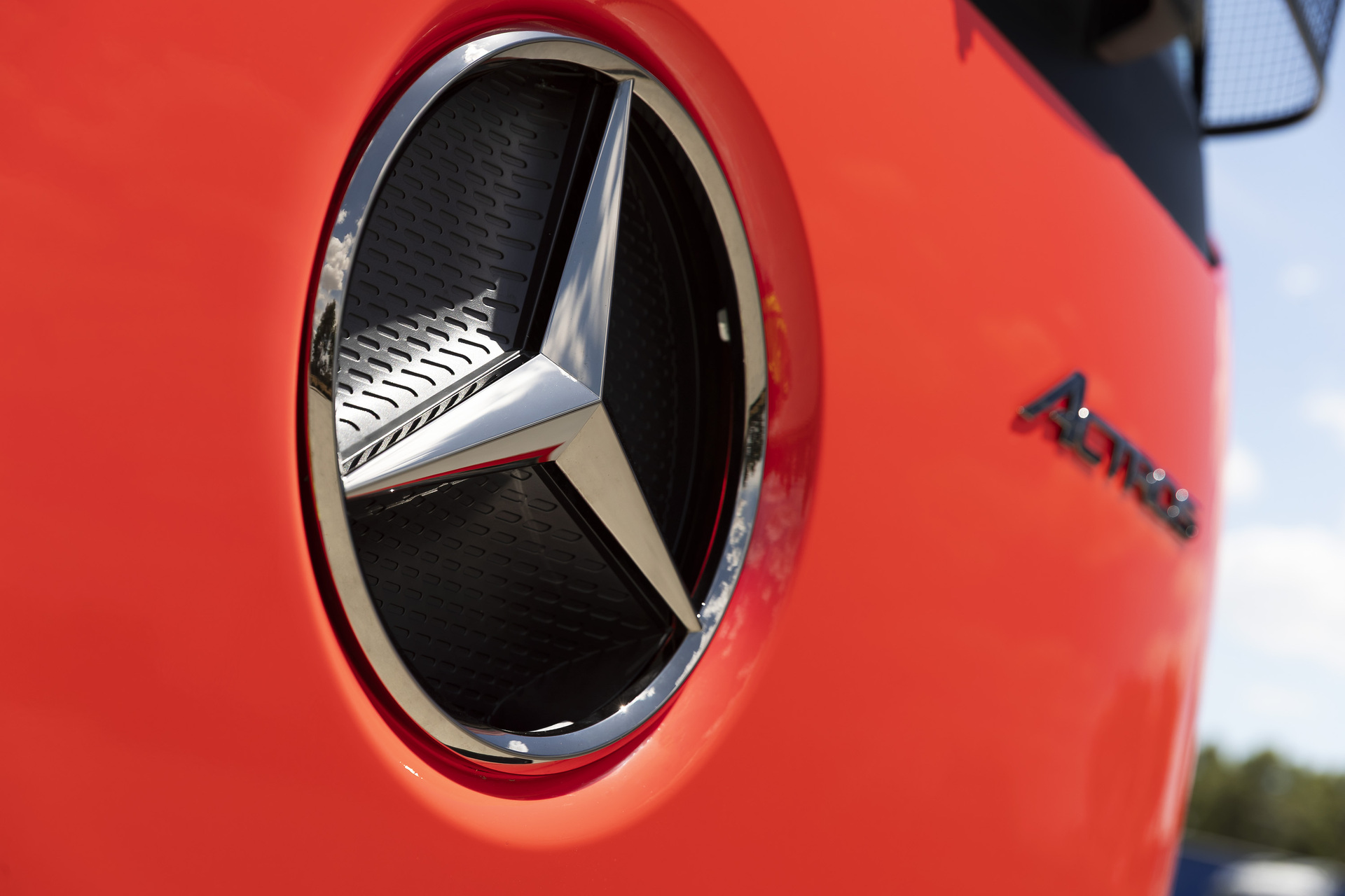 First Mercedes-Benz Actros L with ProCabin delivered in Australia to Ron Finemore Transport