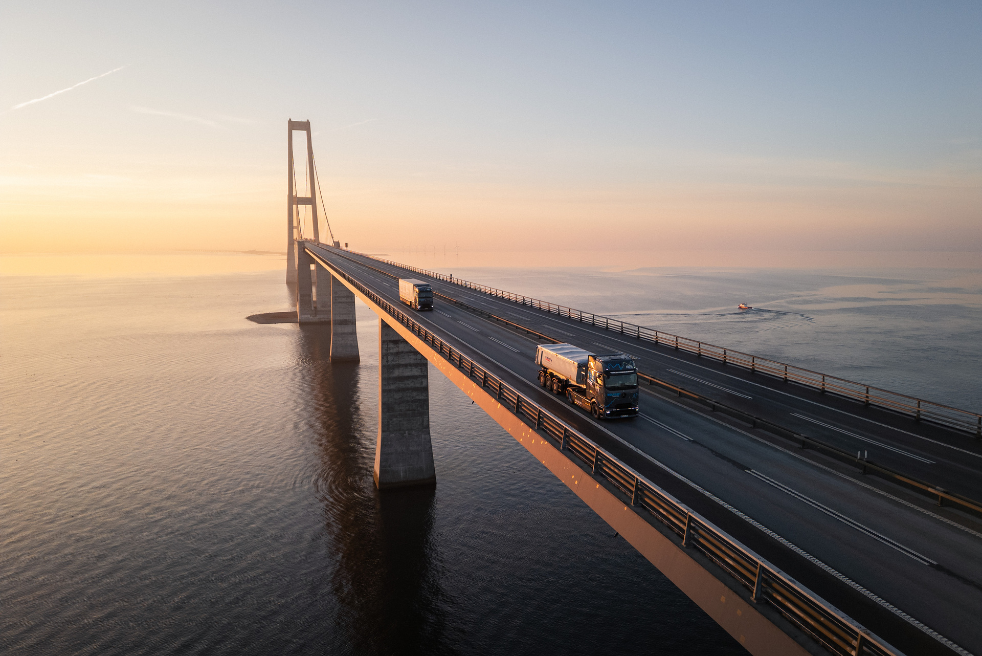 Long-distance test drive: Mercedes-Benz eActros 600 delivers key insights for megawatt charging in long-haul operations