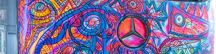 Rollende Leinwand: Art Edition des Actros L ProCabin