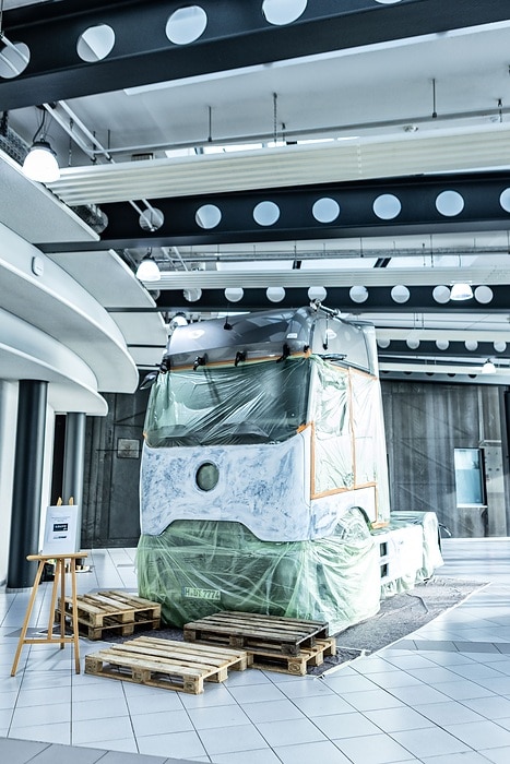 Rollende Leinwand: Art Edition des Actros L ProCabin