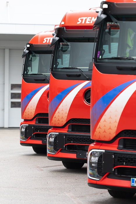 130 Years of Mercedes-Benz Trucks: Štempihar Transport Has Relied on the Inventor of the Truck for 37 Years